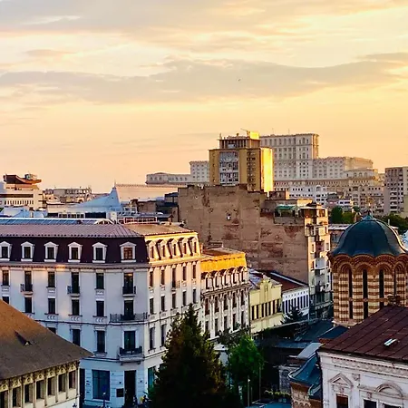 One Bedroom In The Center Apartment